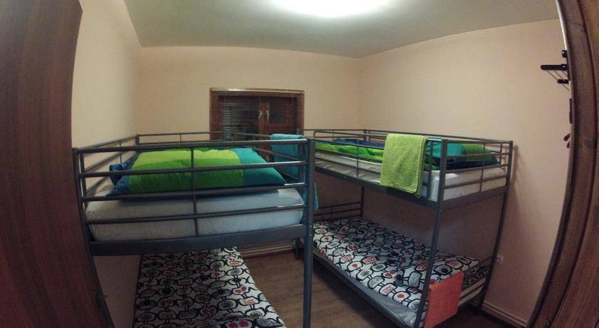 Четырехместный номер эконом-класса